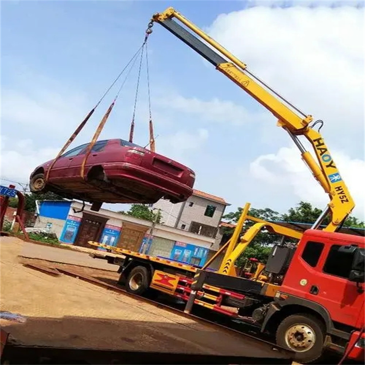 青岛黄岛吊车救援小汽车怎么吊