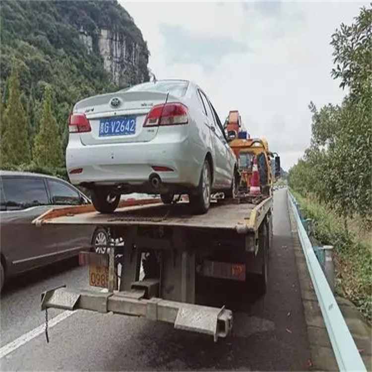 青岛黄岛吊车吊小车正确部位